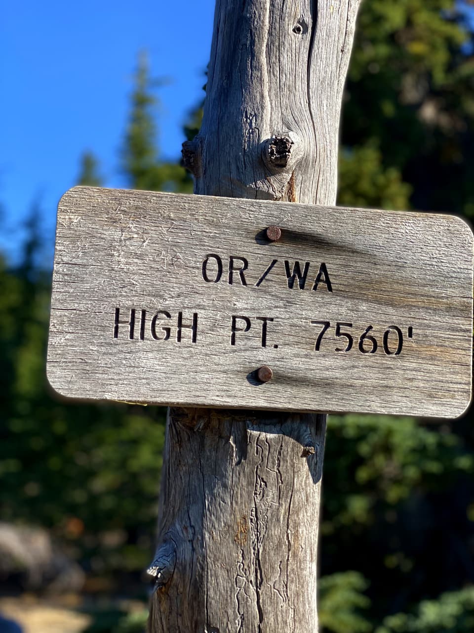 the Oregon and Washington high-point sign